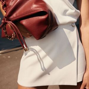 H&M MINI SKORT Brand New With Tag Cream/White with gold button Classic Elegant